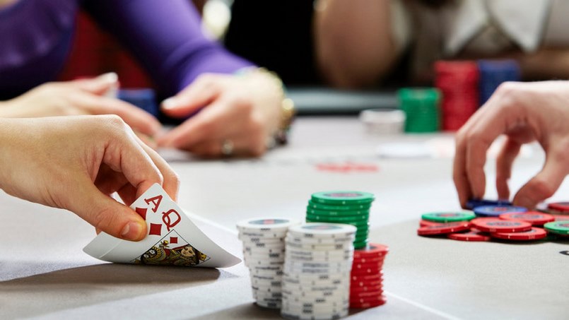 Tìm hiểu một số thuật ngữ trong Poker về vị trí